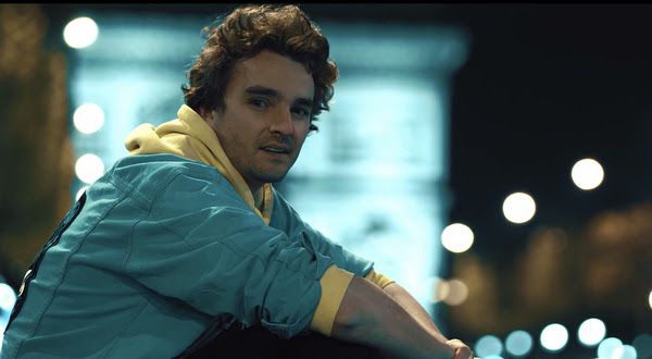 adri1 netflix bernieshoot clip