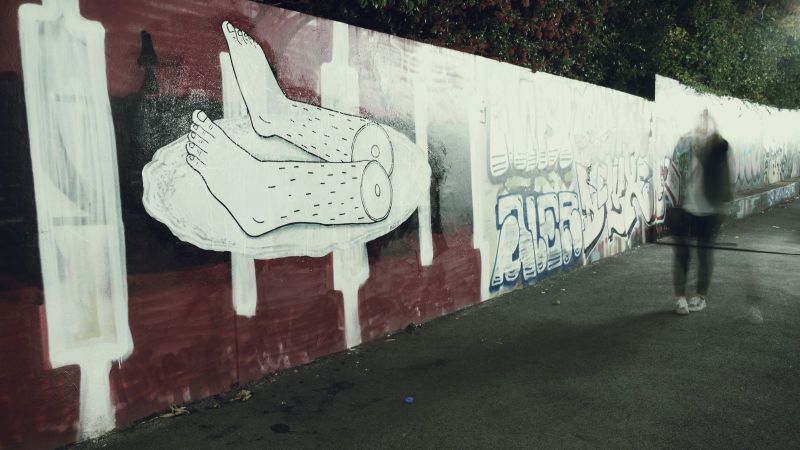 les pieds dans le plat - Landreau, Nantes - Magrite les pieds dans le plat - Landreau, Nantes - Magrite