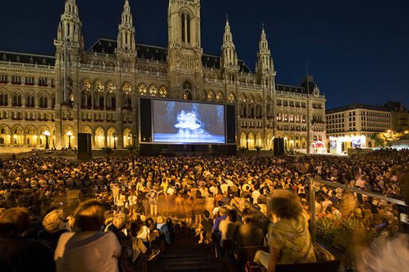 festival film musical vienne Festival du Film musical sur l’esplanade de l’Hôtel de Ville L’été viennois en musique
