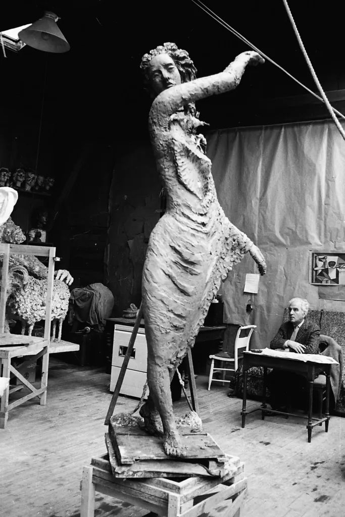 escultura taller fenosa Octobre à l'Institut Cervantes Toulouse Escultura Taller Fenosa