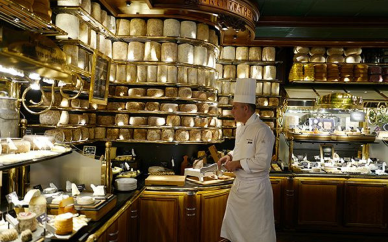 Les maîtres fromagers_plateau-fromage-grands-buffets-narbonne