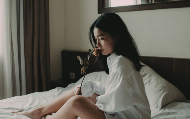 Prêt(e) pour l'amour ? Ce quiz et nos 7 conseils vous aideront à y voir plus clair. Rencontres, célibat, bien-être.