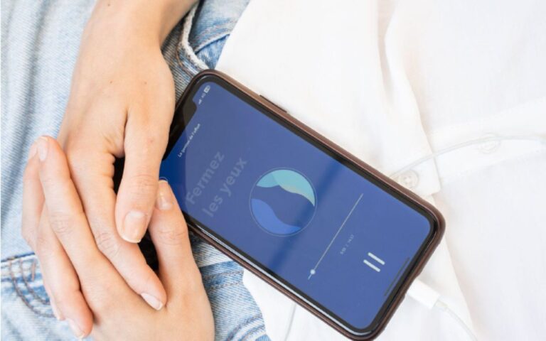 Vous voulez apprendre une langue en dormant ? Hypnoledge vous propose une méthode d'apprentissage unique et personnalisée, basée sur l'hypnose et l'IA.