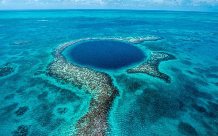 Belize : destination d’aventures pour toute la famille, entre nature, histoire maya et découvertes inoubliables.