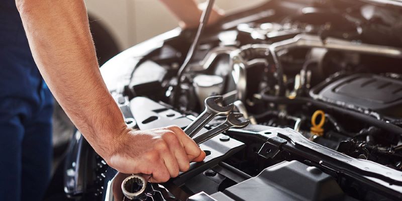 Réparation Automobile à Domicile : Ce que Vous Pouvez Faire Vous-même et Quand il est Préférable de Faire Appel à un Professionnel Réparation Automobile à Domicile : Ce que Vous Pouvez Faire Vous-même et Quand il est Préférable de Faire Appel à un Professionnel