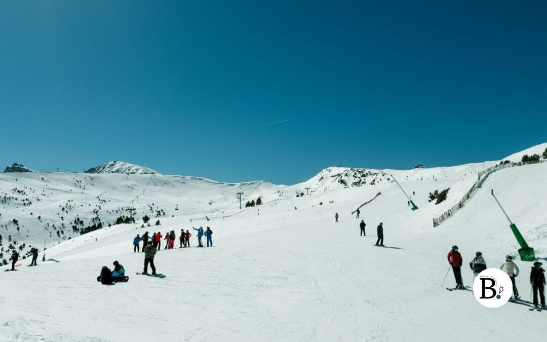 Ne manquez pas l'effervescence à Grandvalira Resorts : entre festival électro, gastronomie et conditions de ski records en Andorre.