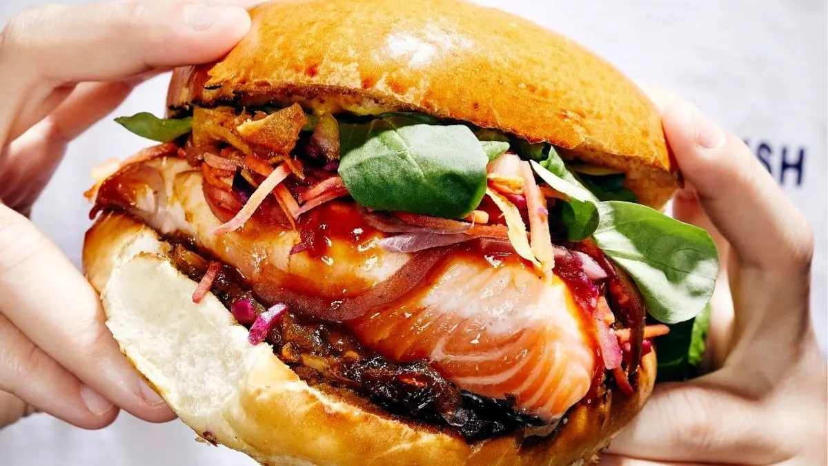 PÈRE et FISH dévoile sa recette du burger écossais, pour un cerveau en bonne santé pour la rentrée