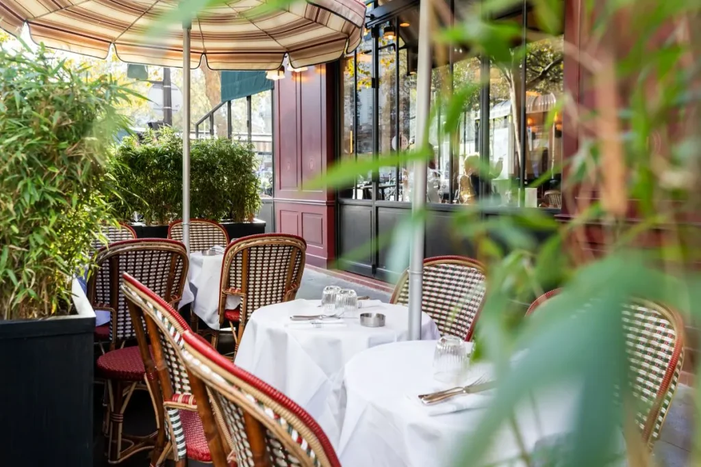 brasserie victor hugo salle restaurant paris Brasserie Victor Hugo : café, brunch & soirées piano