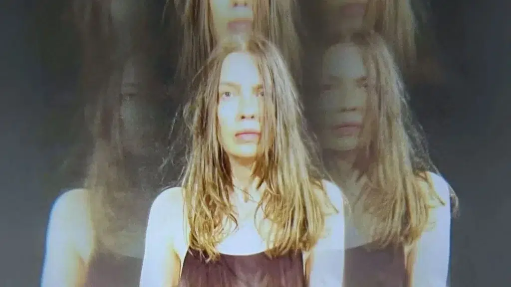 "Bizarre", le nouveau single de Vanessa Philippe, est le premier extrait d'un album à sortir en 2027.